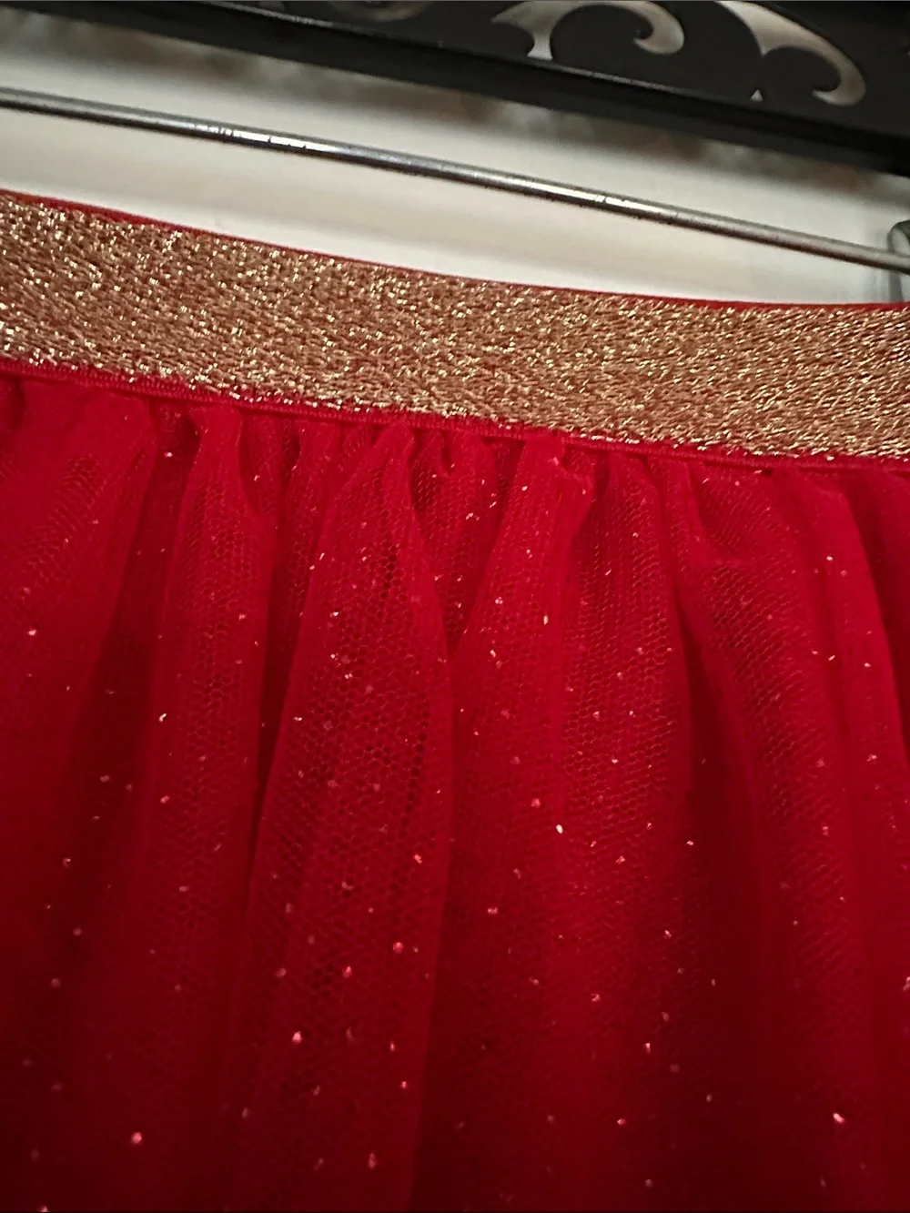 Kids /girls red shinny skirt Sz 7-8